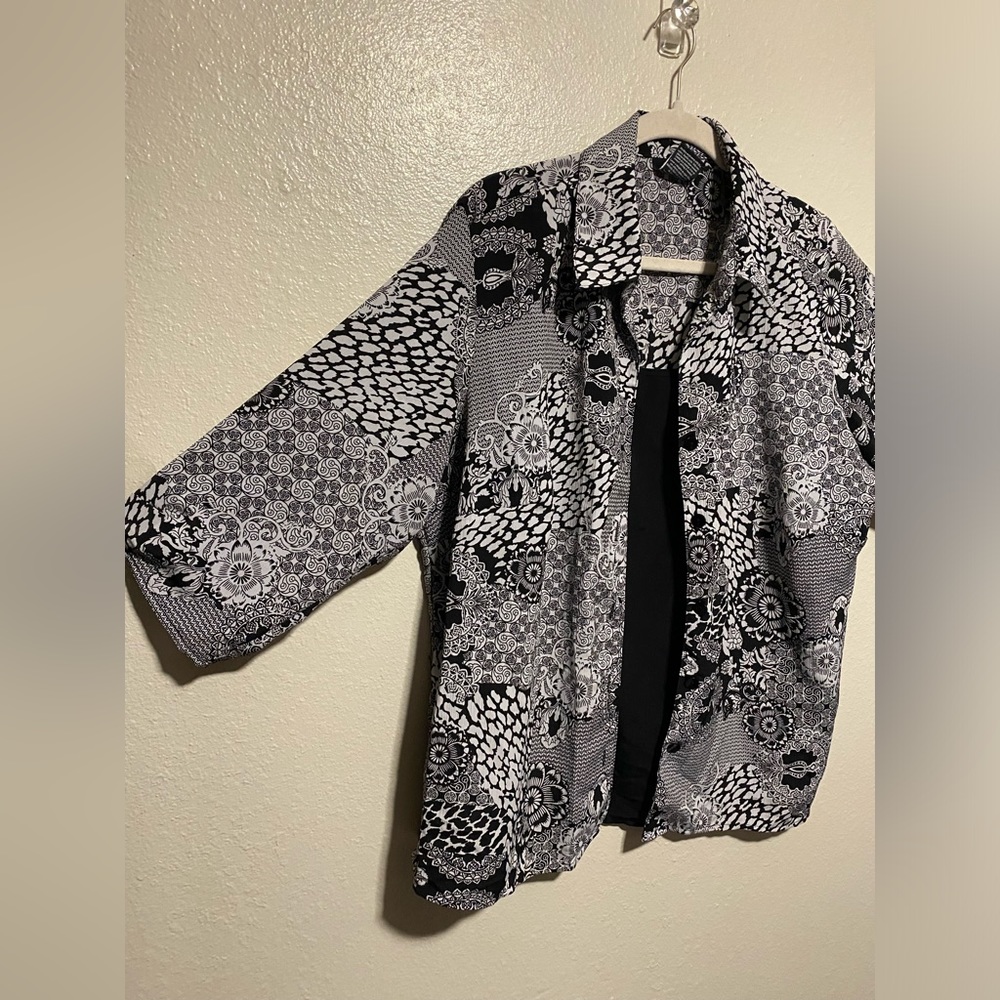 George Black White Floral Blouse Attached Cami 2X Button Front Business Top - Picture 4 of 4